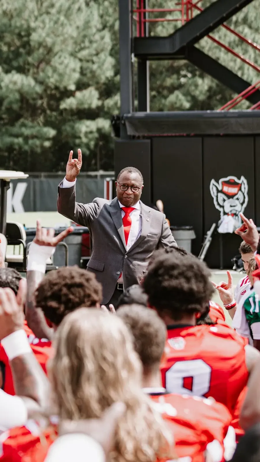 Thank you Chancellor Howell for spending some time with our Pack! 

#1Pack1Goal