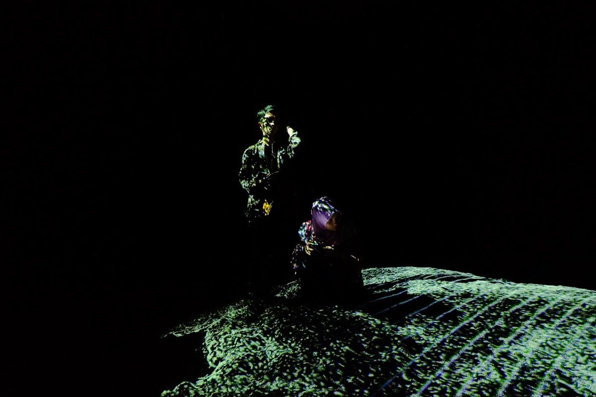 How to Become a Graphic Designer