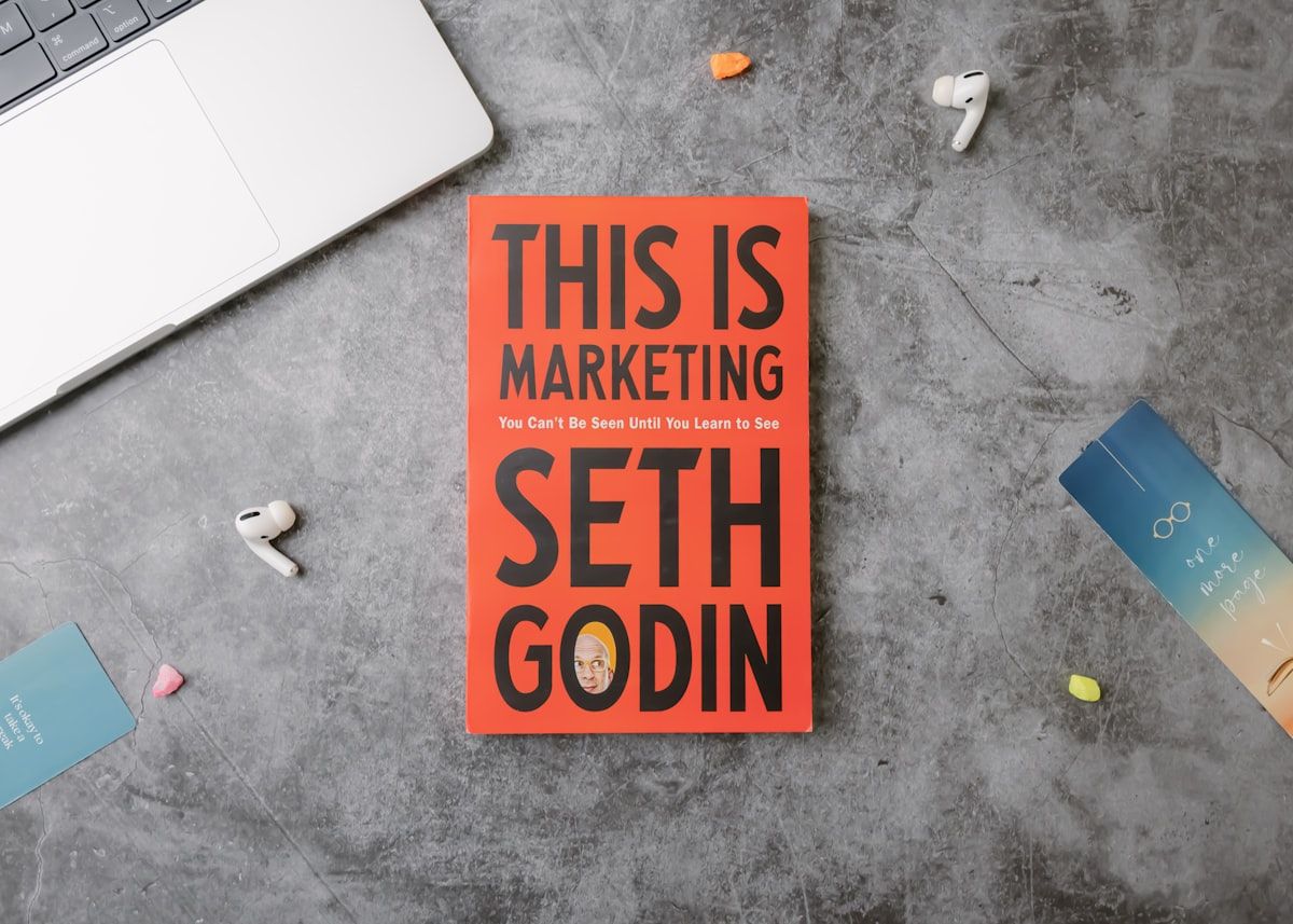 How to Become a Visual Merchandiser