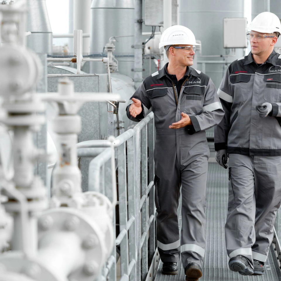Service Unit Operators in Oil and Gas Wells